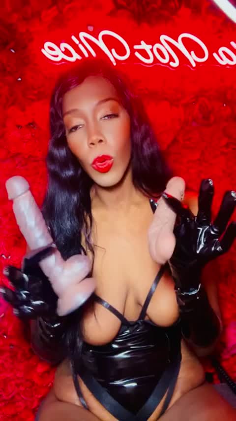 Big Cocks, Shmedium Cocks, Tiny Cocks I can RATE em alllllllllll. DM me for yours - quick turnaround