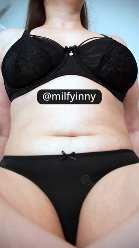 Every inch of these soft, chubby curves is begging to be explored. Want to unwrap what's hiding underneath? 😏  