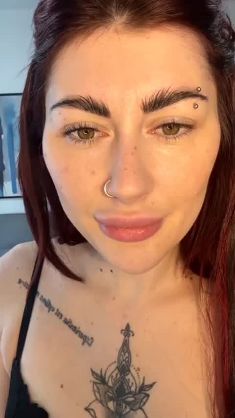 Would you stare back or look away? 👀 OF in bio