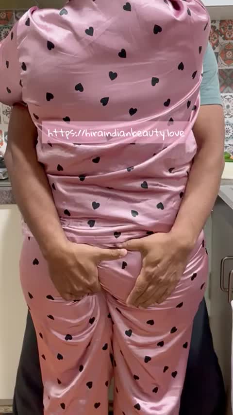 Romantic Indian Couple - https://hiraindianbeauty.love