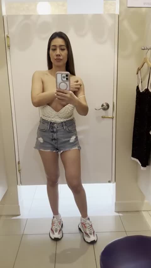 Anyone interested in fucking a 42yo horny mom without a condom